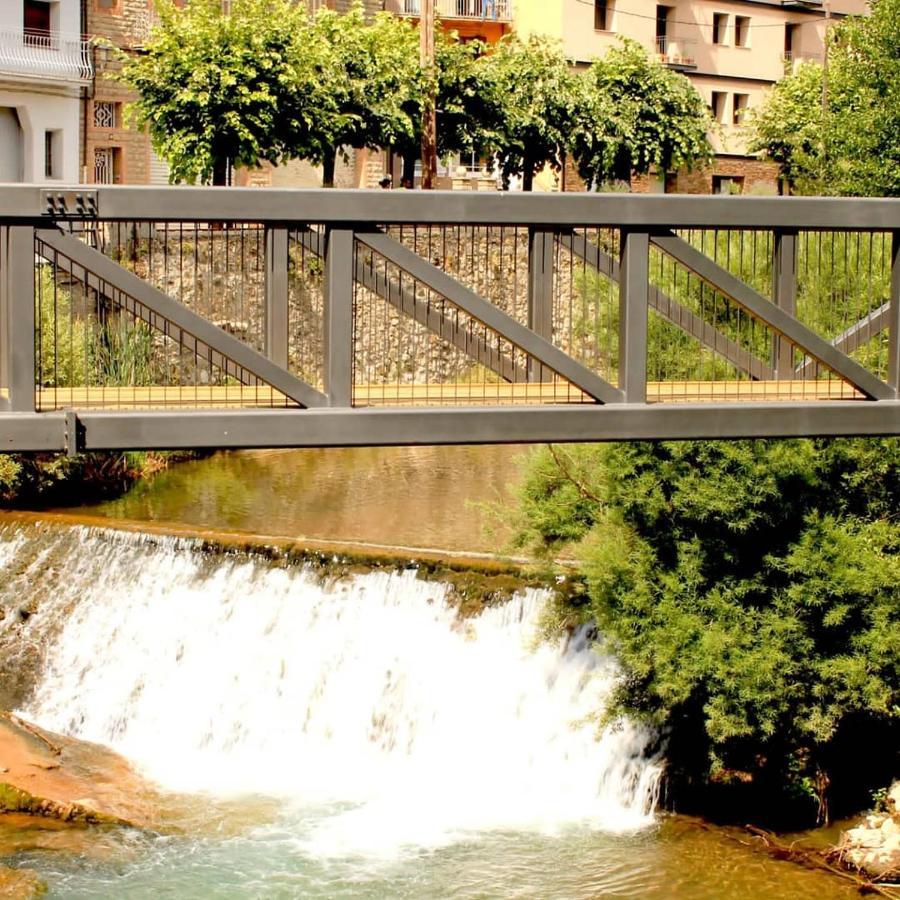 Hostal Fonda Cerdanya ラ・ポブラ・ダ・リリェート エクステリア 写真